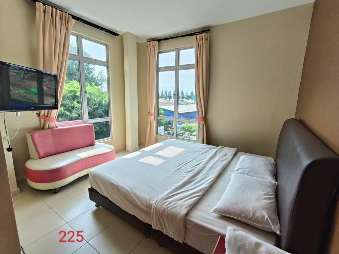 Doris Hotel Malacca Екстериор снимка